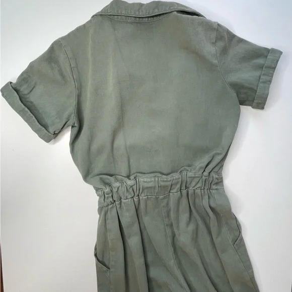 LaCausa size small olive green jumpsuit with zipper. - Picture 5 of 5